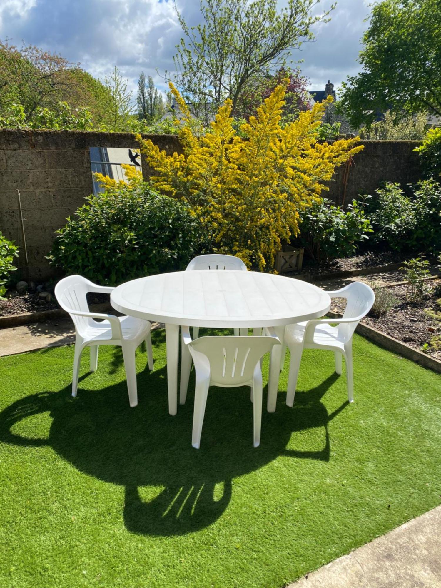 Maison De Ville Avec Jardin Malestroit Exteriér fotografie